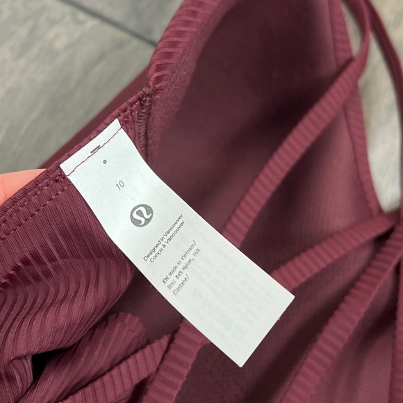 Lululemon Like a Cloud Ribbed Longline Bra *Light Support, B/C Cup Garnet - Picture 8 of 10